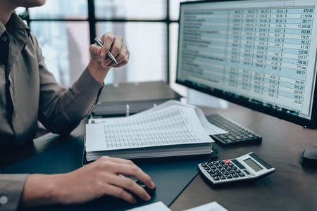Sales Commission Plans: Structures, Examples, & How to Make One